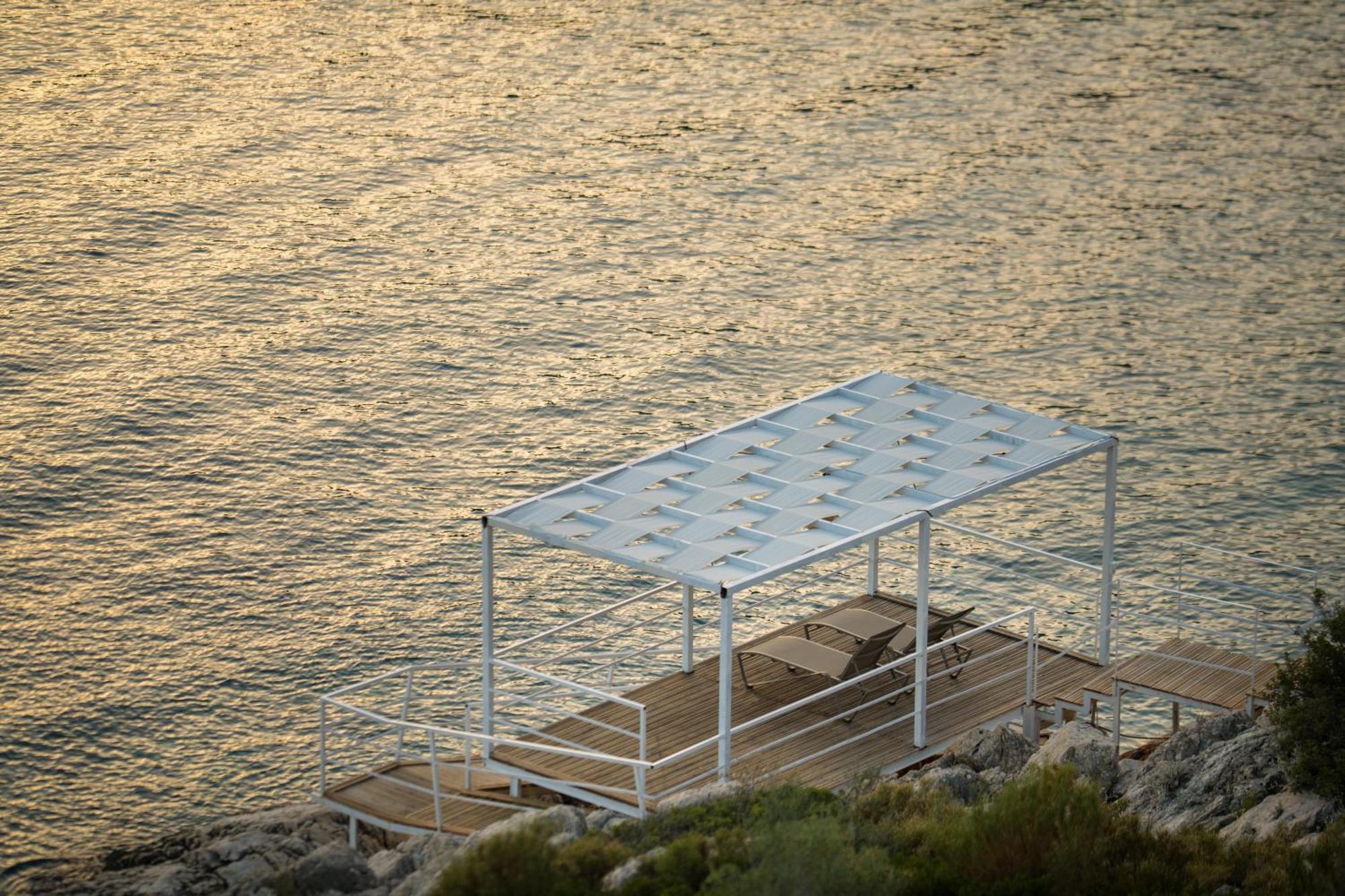 Beachfront White Villa With Private Swimming Pool Kalkan Eksteriør billede