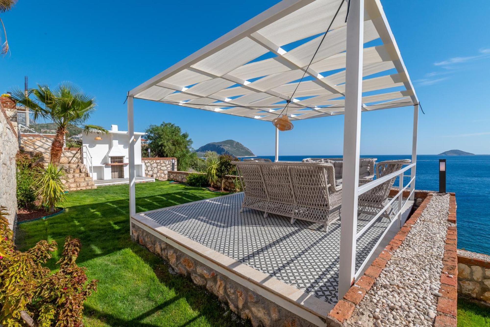 Beachfront White Villa With Private Swimming Pool Kalkan Eksteriør billede