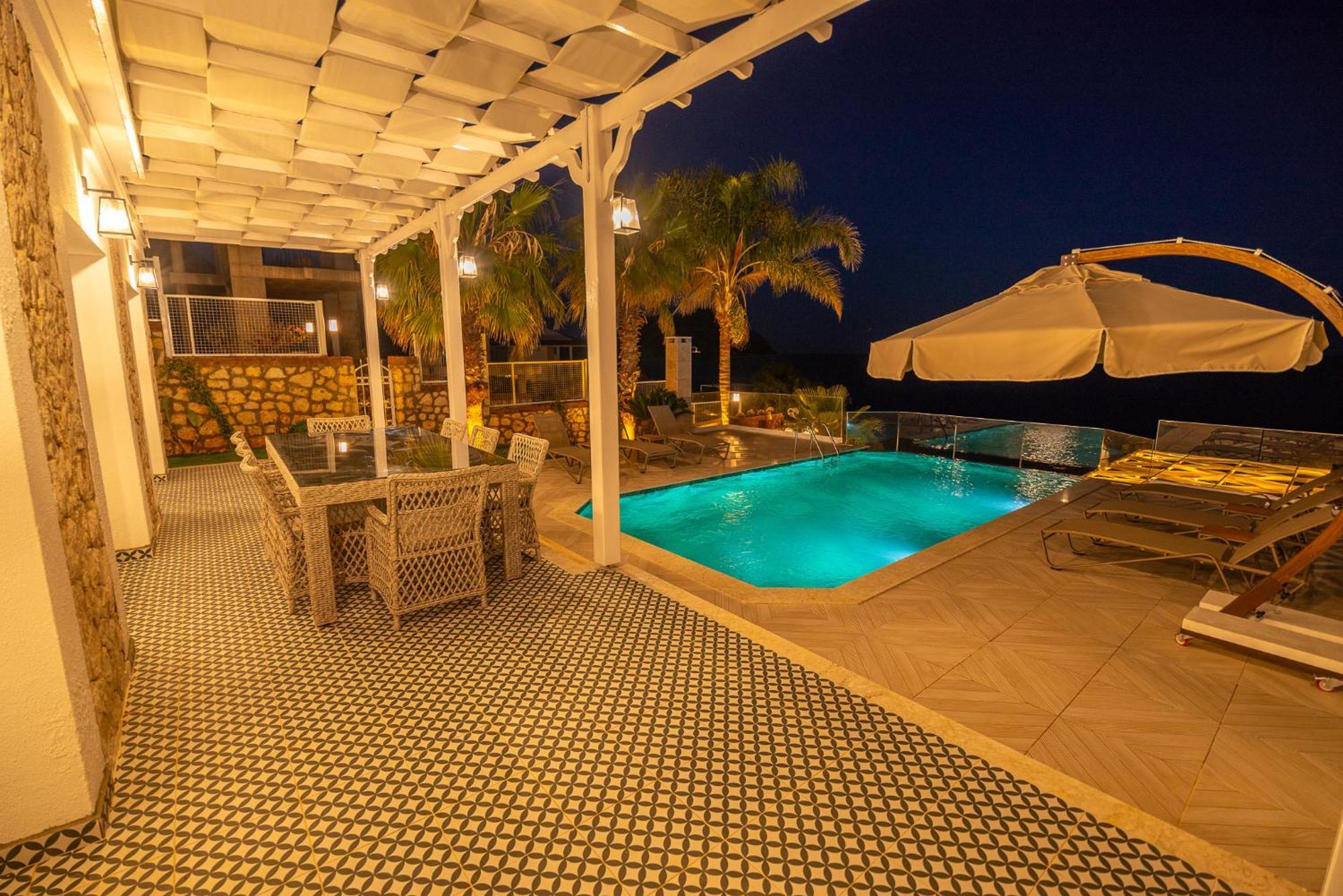 Beachfront White Villa With Private Swimming Pool Kalkan Eksteriør billede