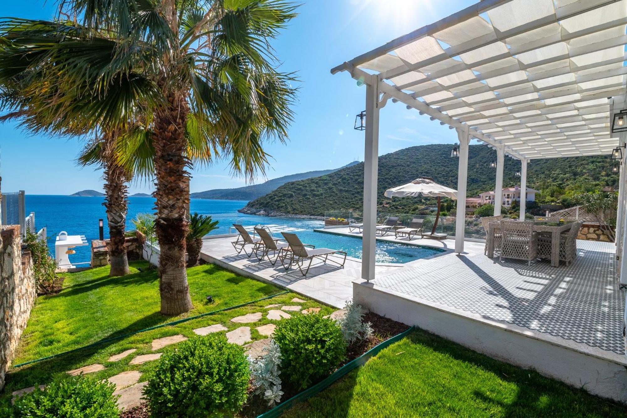 Beachfront White Villa With Private Swimming Pool Kalkan Eksteriør billede